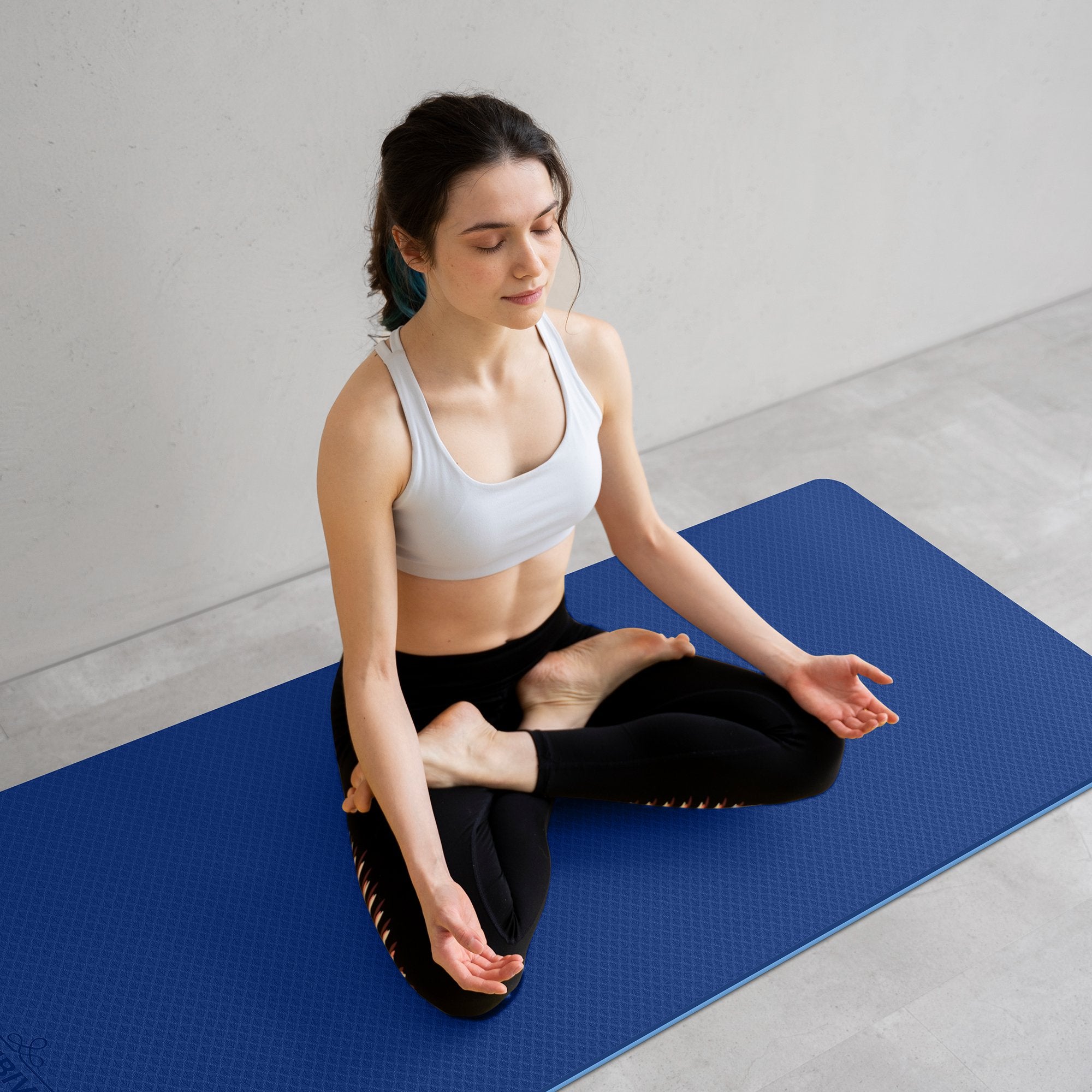 cambivo-yoga-mats-tapis-yoga-tpe-6mm-noir-antiderapant image 1
